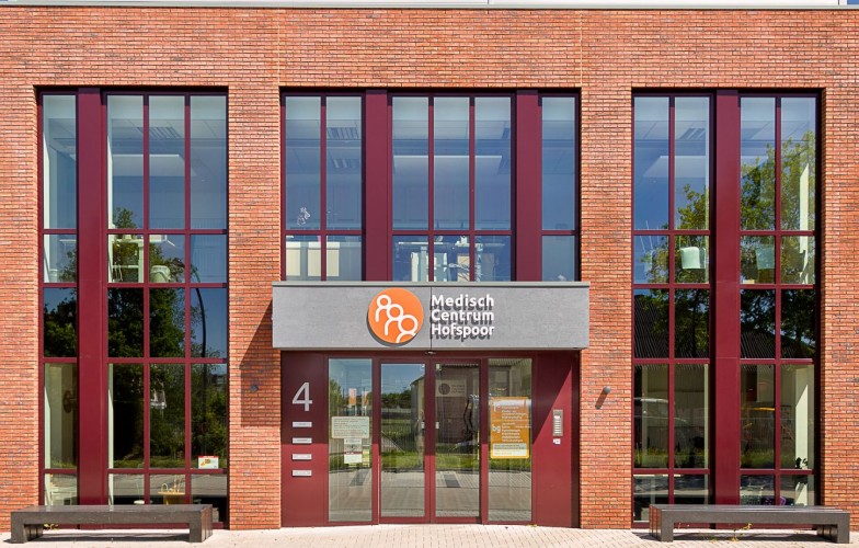 Medical Center Hofspoor Medisch Centrum The Visual Language of Invisible Pain